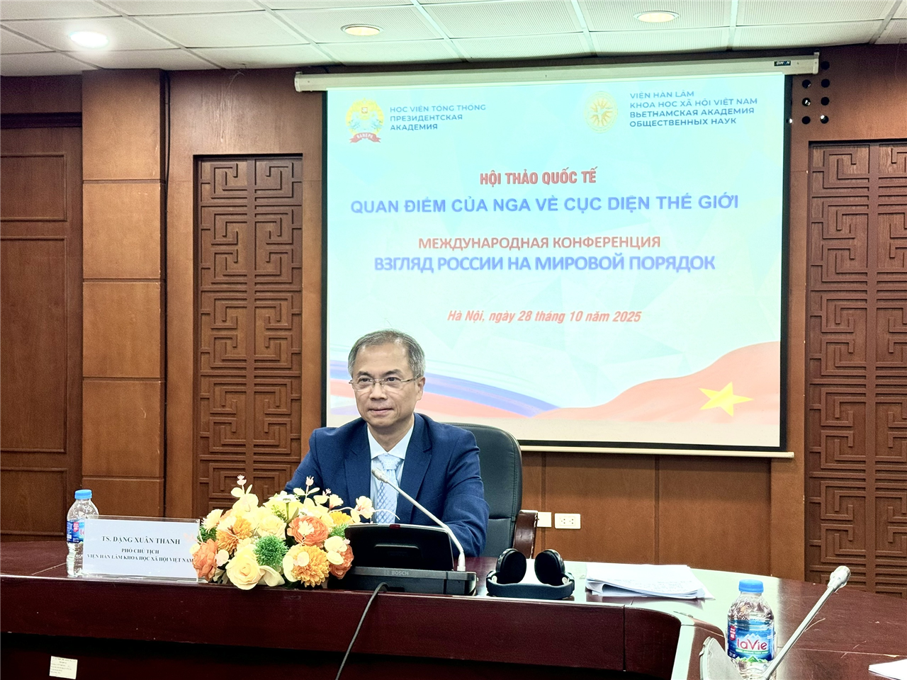 TS. Đặng Xuân Thanh, Phó Chủ tịch Viện Hàn lâm chủ trì Hội thảo